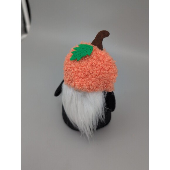 Pumpkin gnome Halloween decor - Picture 2 of 3